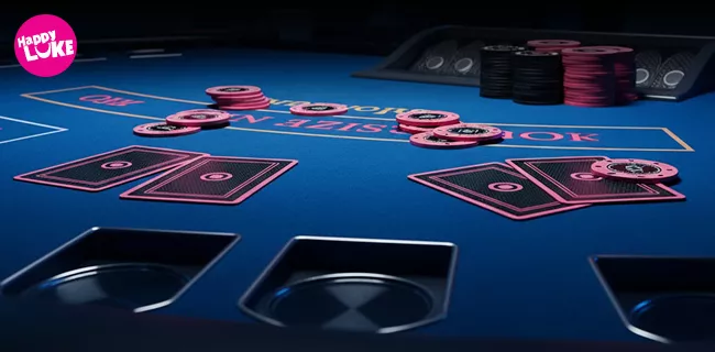 Play online poker on the Happyluke casino website in Vietnam